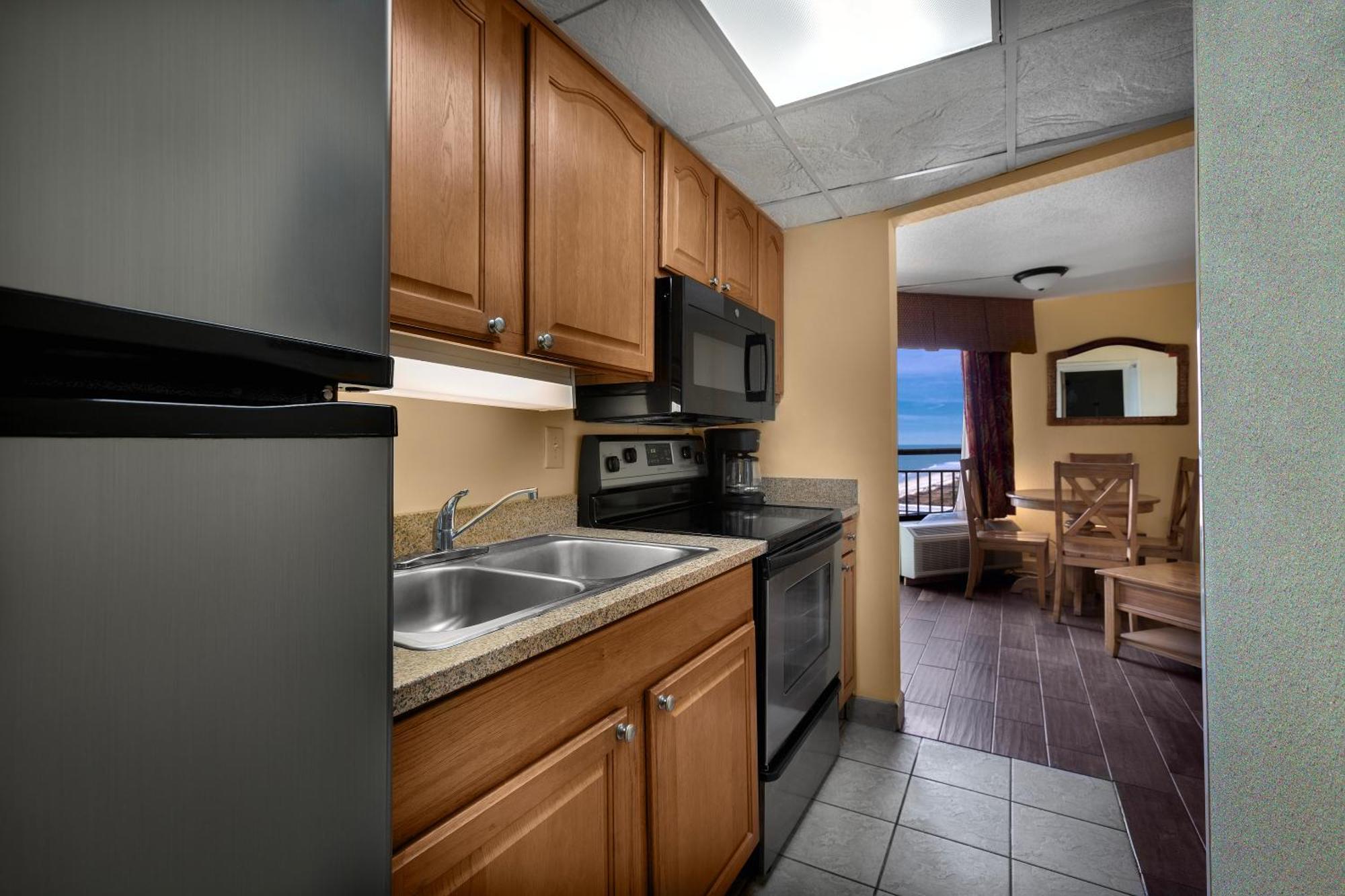 מירטל ביץ' Monterey Bay Suites מראה חיצוני תמונה
